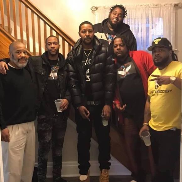 Meet your Posher, Daris - Picture 1 of 1